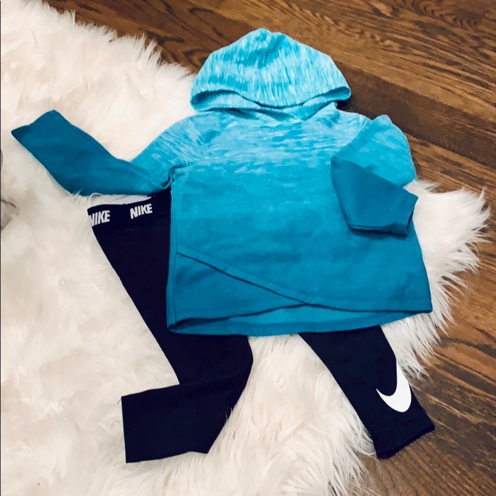 Nike stretch pants with fleece shirt